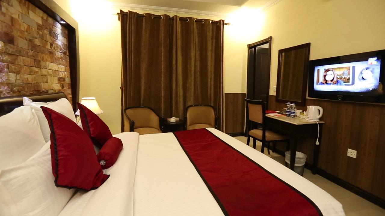 Shangrila Resort Hotel Исламабад Экстерьер фото